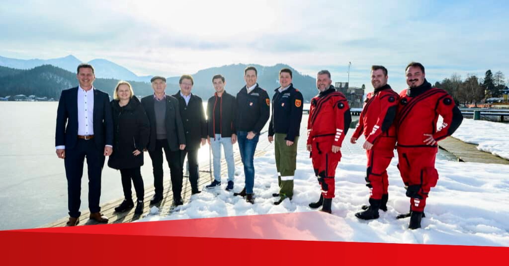 Trockentauchanz&uuml;ge f&uuml;r die Feuerwehr